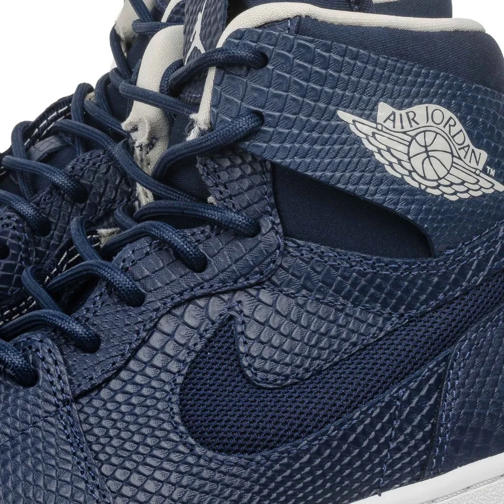 AIR JORDAN 1 RETRO HIGH SNEAKERS NAVY
